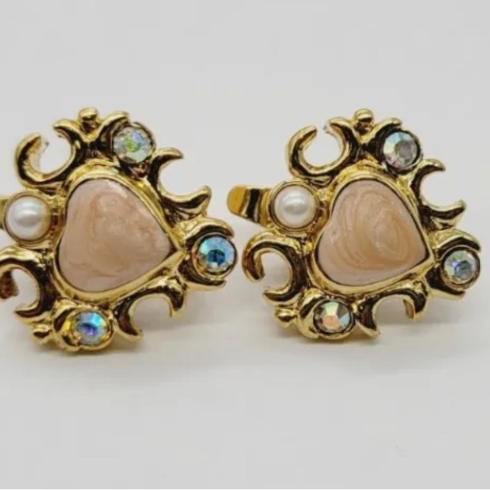 Trifari Earrings Clip Heart Gold Tone Clip Vintage Crystal Enamel .75